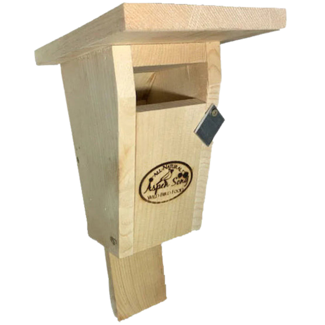 Sparrow-Resistant Bluebird Nestbox by ASPEN SONG